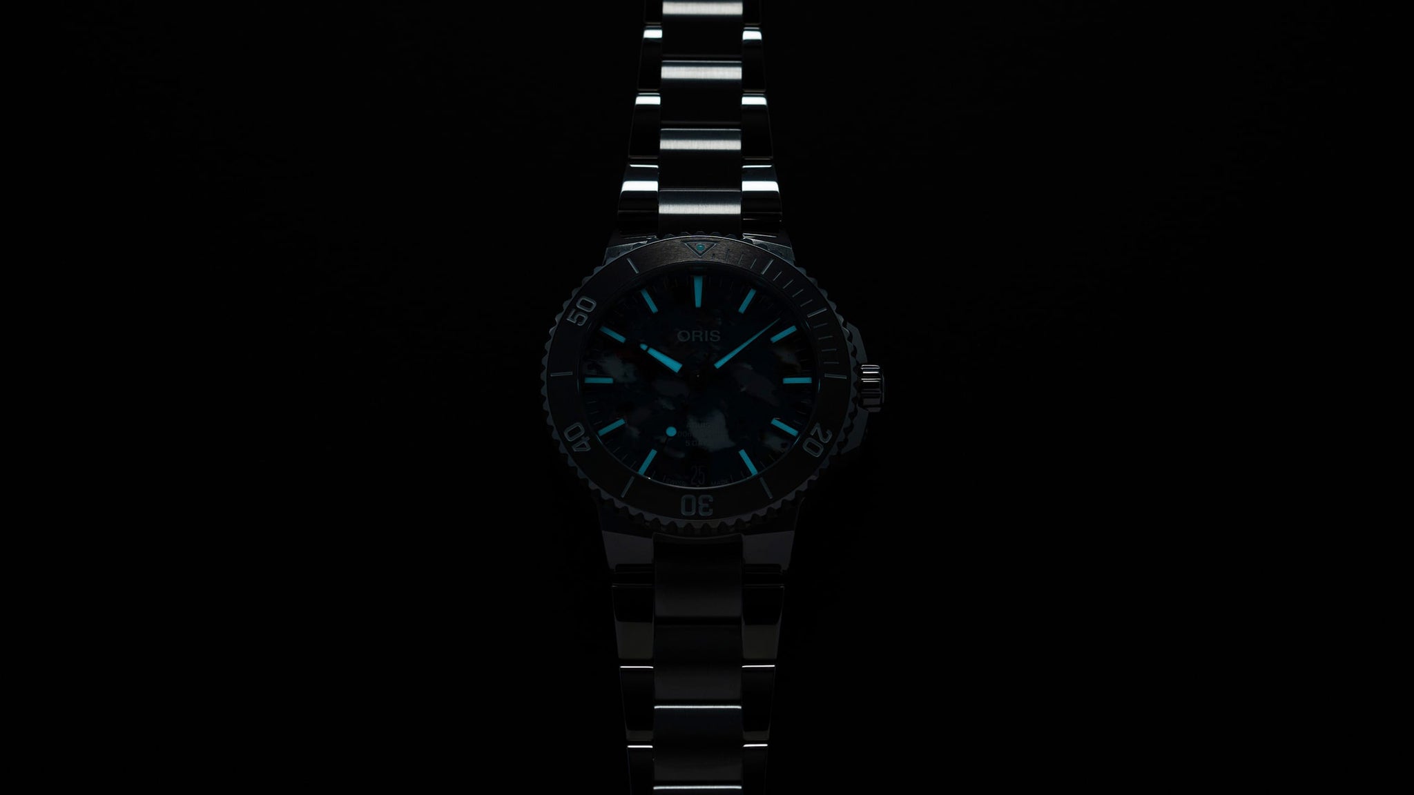 Oris Aquis Date Upcycle Calibre 400 Automatic REF#40077904150-0782302PEB