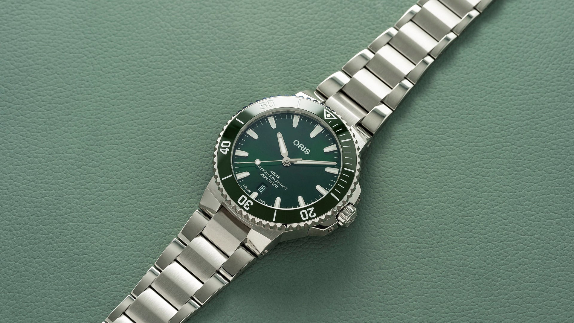 Oris Aquis Date Automatic REF#73377874157 (Green Dial / 41.5mm)