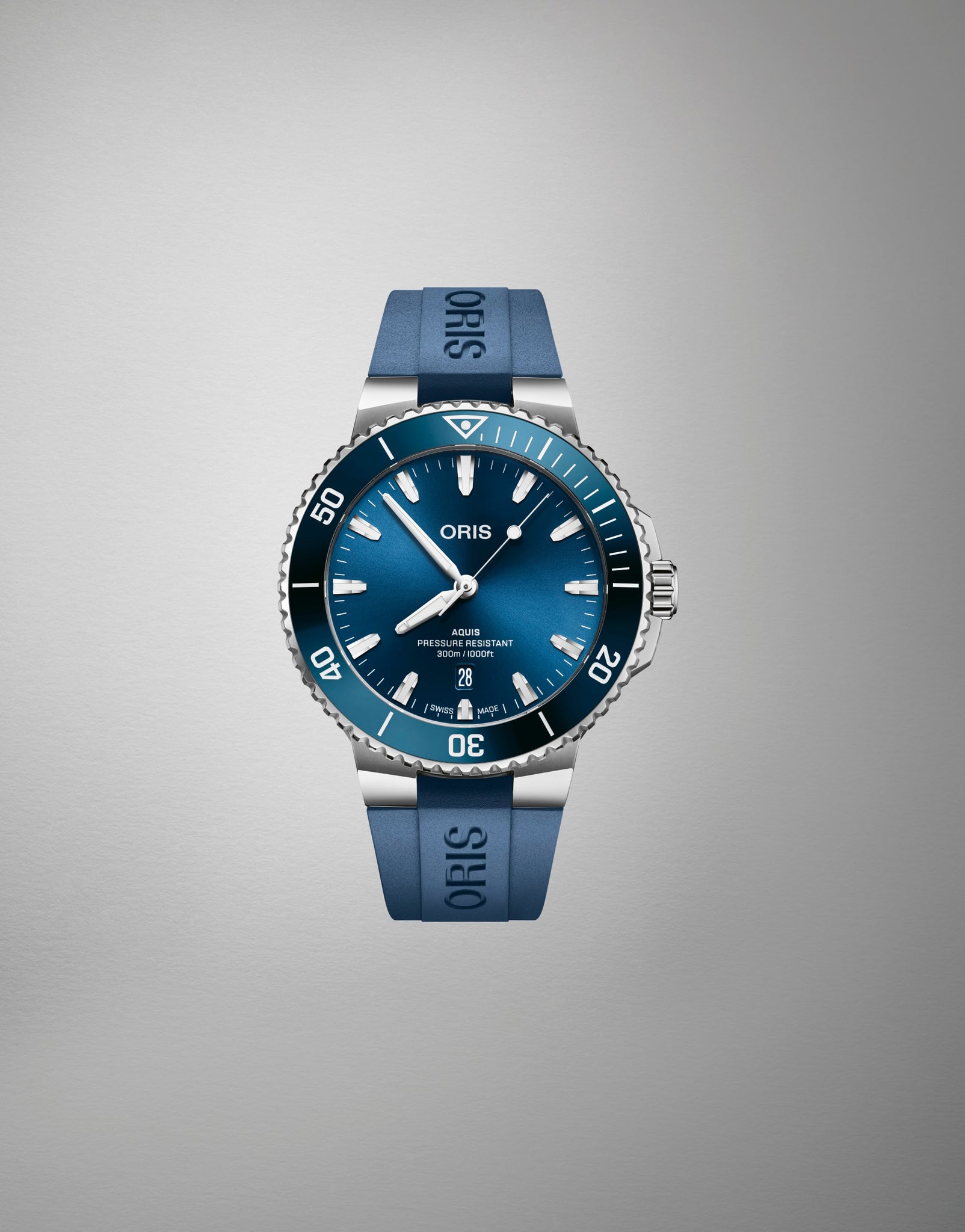 Oris Aquis Date Automatic (cadran bleu / 43,5 mm)