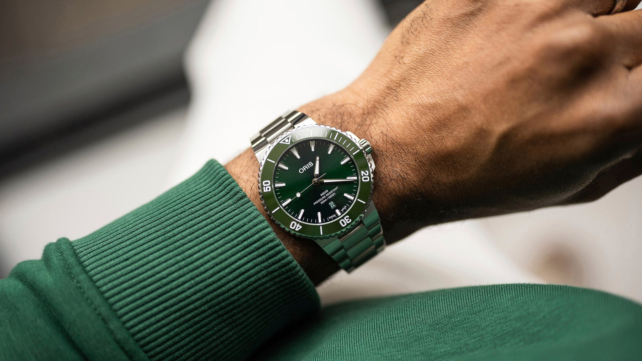 Oris Aquis Date Automatic (cadran vert / 43,5 mm)