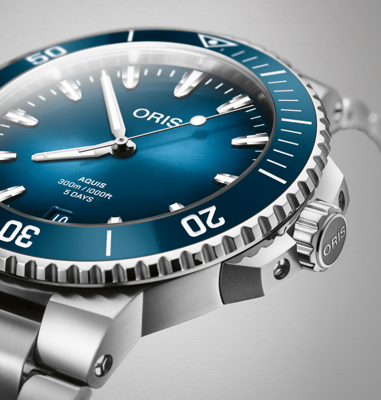 Oris Aquis Date Calibre 400 Automatique (cadran bleu / 43,5mm)