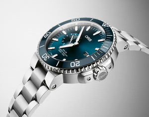 Oris Aquis Small Second Date Automatic REF#743 7733 4155 (Blue Dial / 45.5mm)