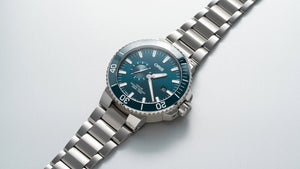 Oris Aquis Small Second Date Automatic REF#743 7733 4155 (Blue Dial / 45.5mm)