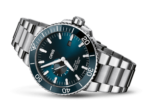 Oris Aquis Small Second Date Automatic REF#743 7733 4155 (Blue Dial / 45.5mm)