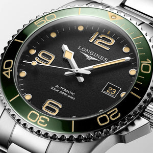 Longines HydroConquest Automatic (Cadran noir / 41mm / Lunette verte)