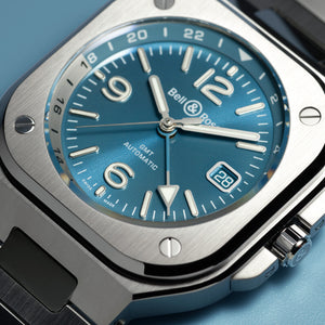 Bell & Ross BR 05 GMT Sky Blue Automatic (Cadran bleu ciel / 41mm)