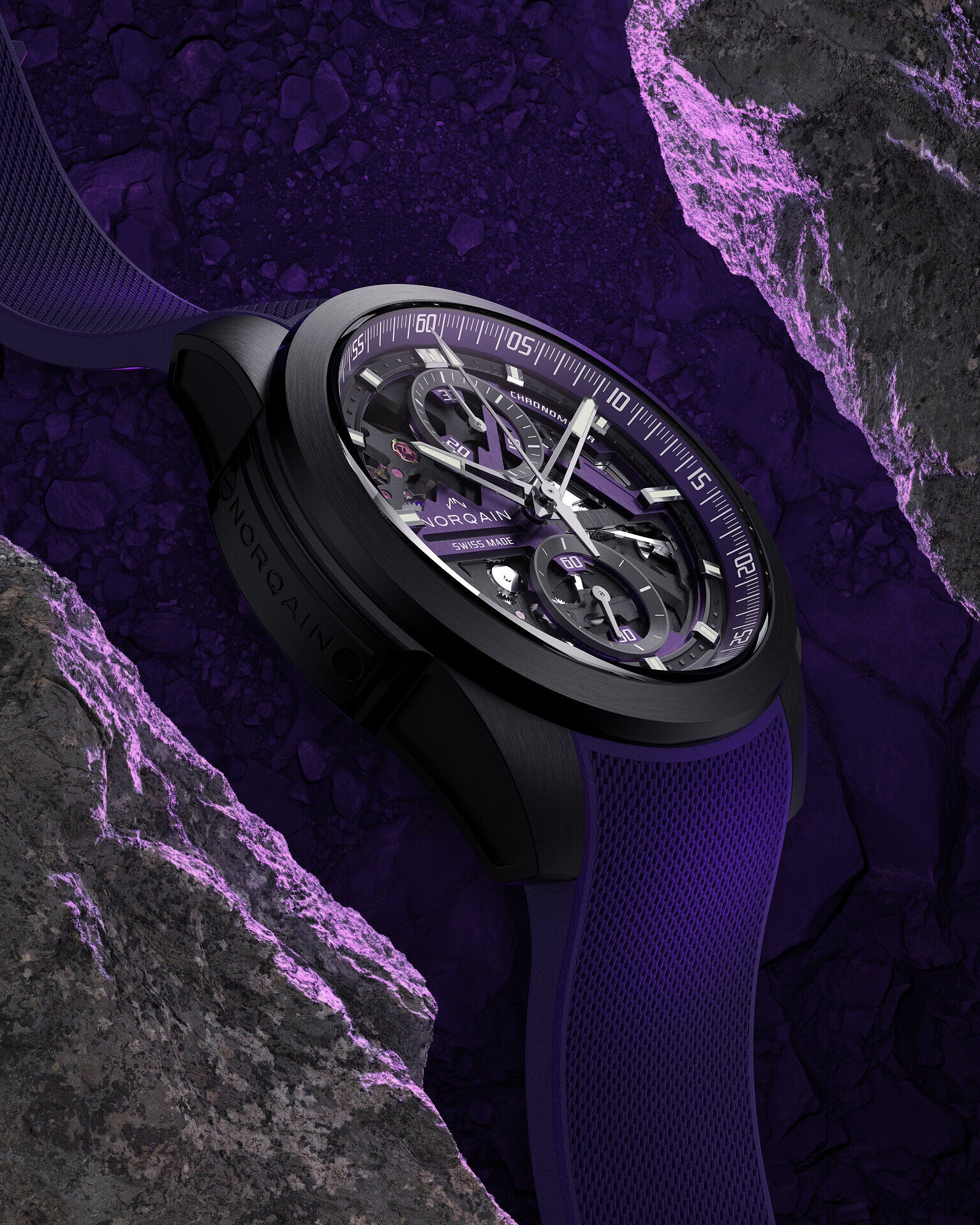 Norqain Independence Skeleton Chrono Auto Limited Edition (Cadran squelette violet / 42mm)