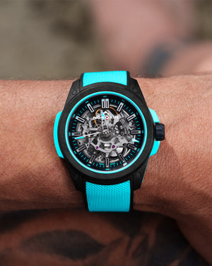 Norqain Independence Wild One Skeleton Auto (Cadran squelette turquoise / 42mm)