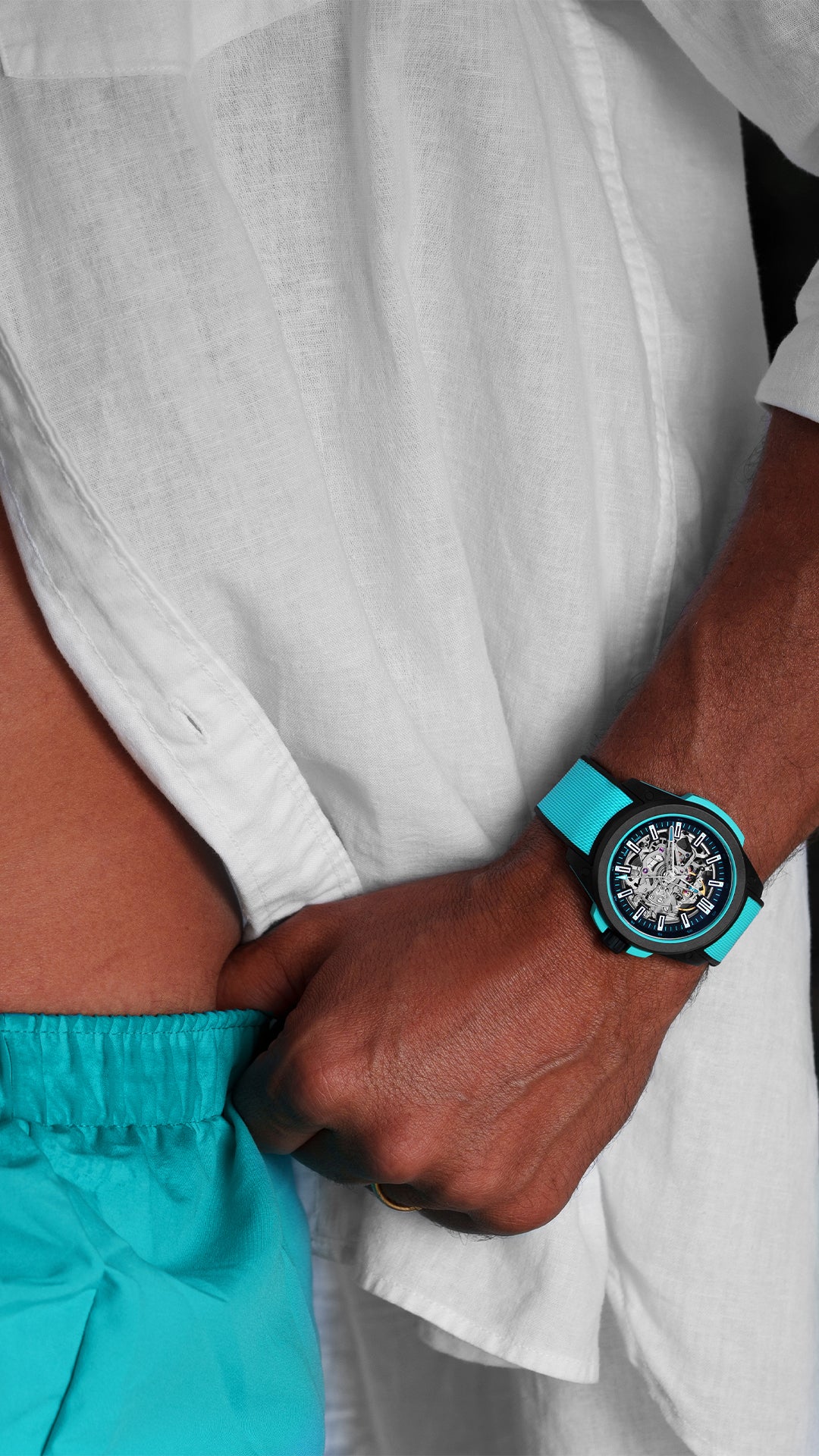 Norqain Independence Wild One Skeleton Auto (Cadran squelette turquoise / 42mm)