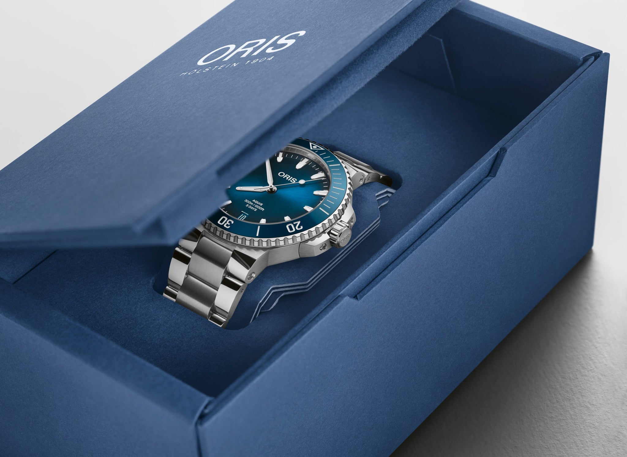 Oris Aquis Date Calibre 400 Automatique (cadran bleu / 43,5mm)