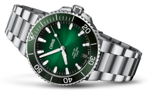 Oris Aquis Date Calibre 400 Automatic REF#40077694157 (Green Dial / 41.5mm)
