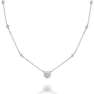 Collier rond en diamant de la collection Hemsleys 14K, serti d'illusions de fleurs