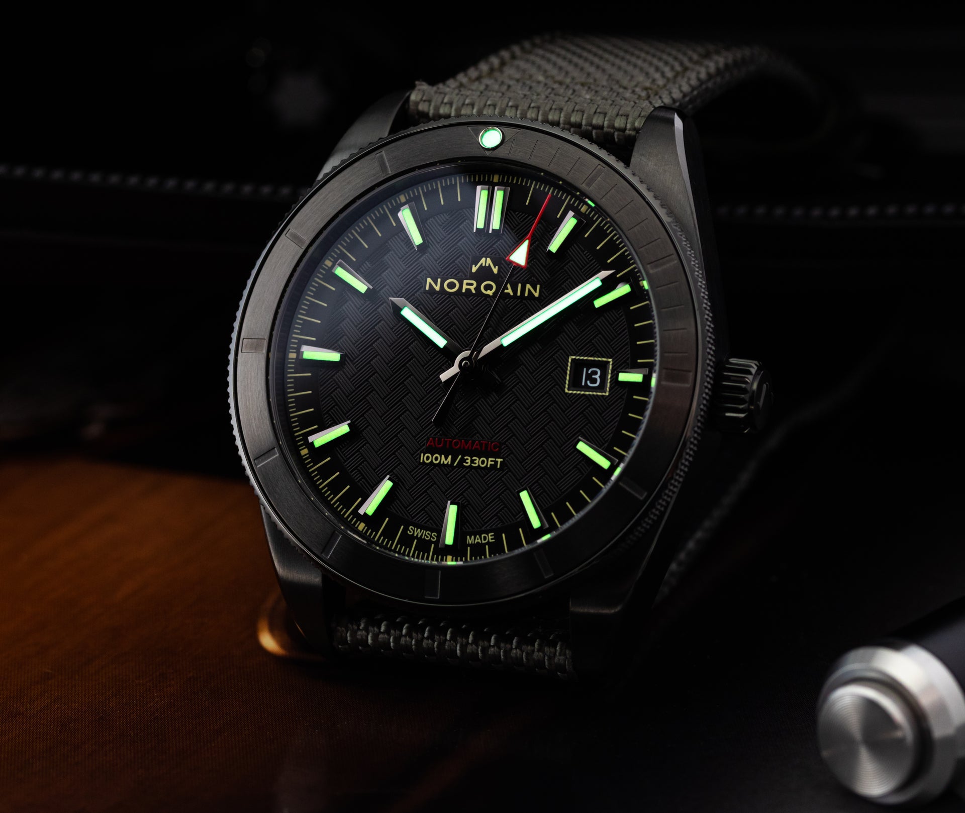 Norqain Adventure Sport Auto (cadran noir / 42mm / boîtier DLC)