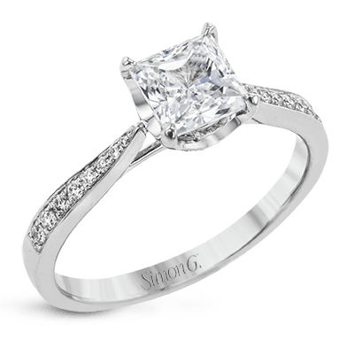 Bague de fiançailles en diamant taille princesse Simon G 18K avec panier en pavé de diamants