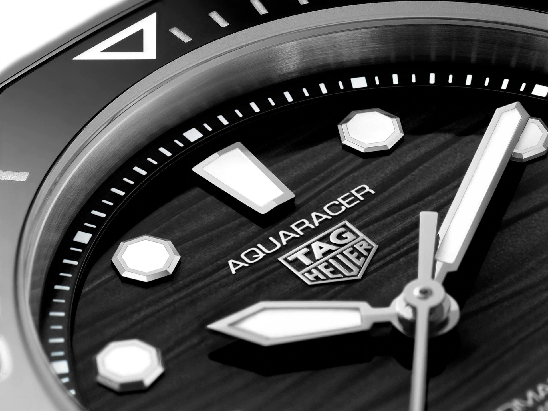 TAG Heuer Aquaracer Professional 300 Automatic (Cadran noir / 36mm)